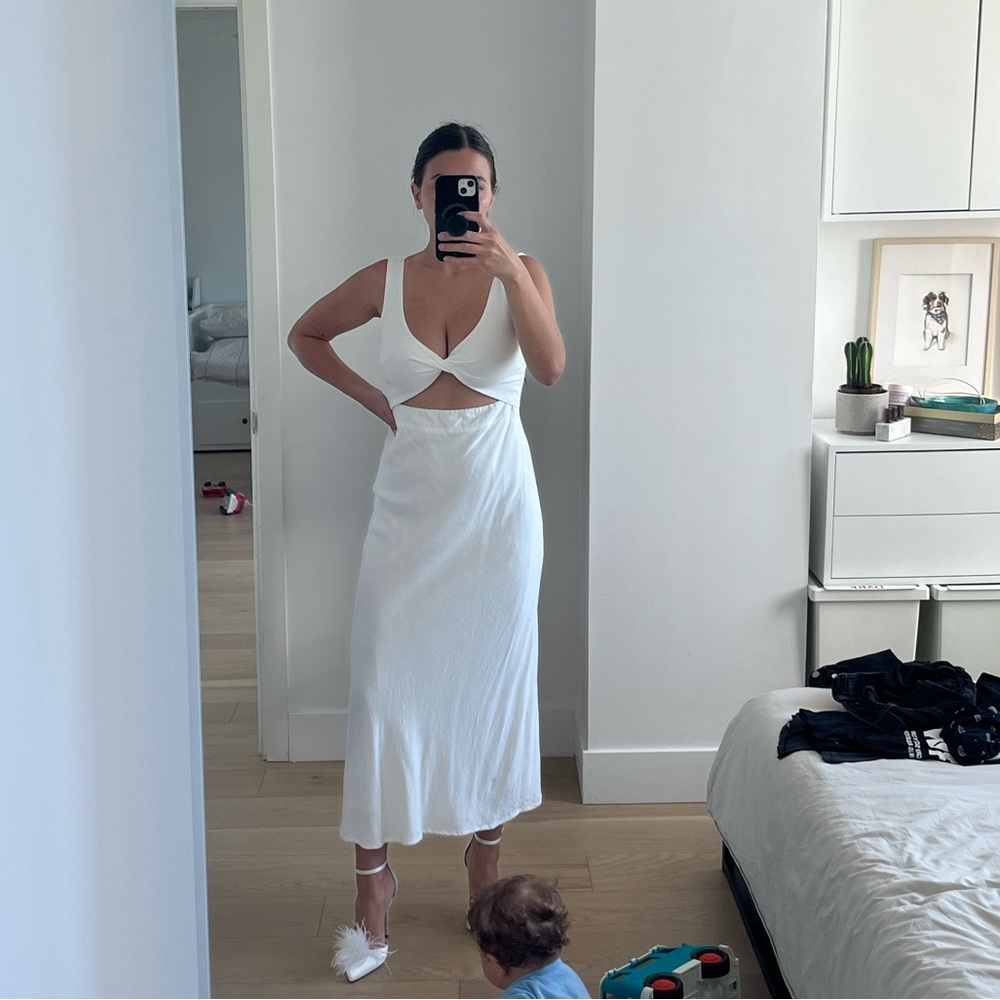 Petal and pup white twist front dress. - Picture 3 of 3